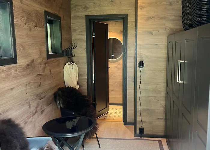 Eidegrend Boutique Eikelandsosen