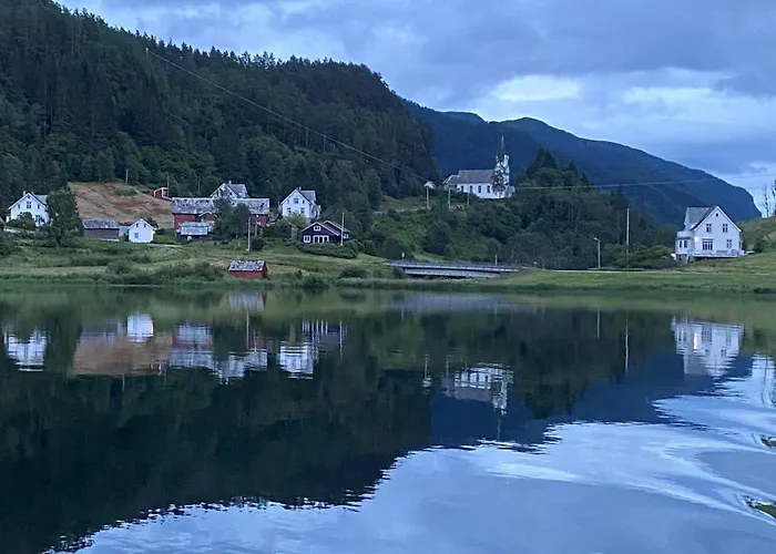 Eidegrend Boutique Eikelandsosen